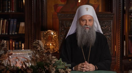 BOŽIĆNA POSLANICA PATRIJARHA PORFIRIJA: "Pozivamo sve da prevaziđemo podele, da zagrlimo jedni druge, da pružimo ruku (VIDEO)